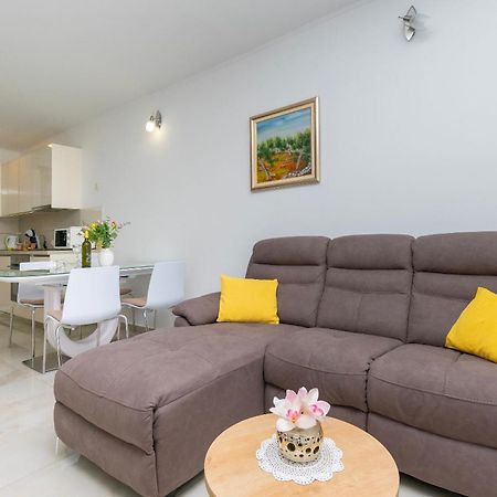 Apartment Ivanka Omiš Exterior foto